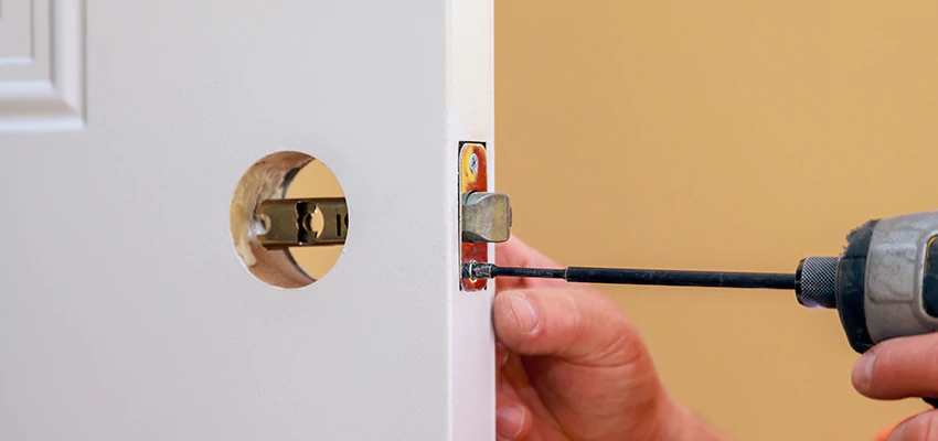 Stuck Door Knobs Repair in Egypt Lake Leto, FL