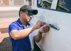 Car Locksmith in Egypt Lake Leto, FL